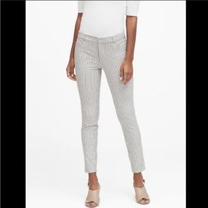 NWOT Banana Republic Modern
Sloan Skinny Pant